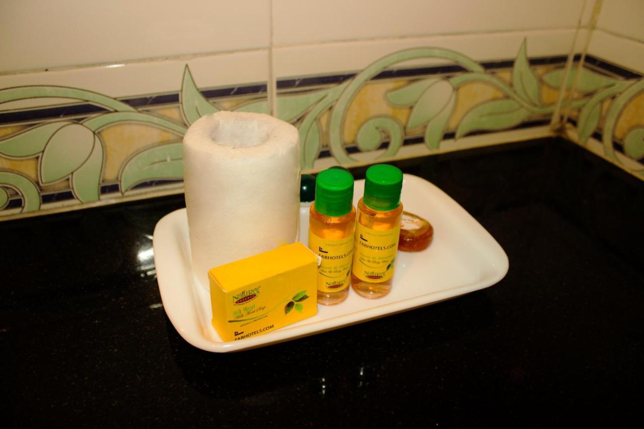 Shila International Hotel Kolkata Luaran gambar
