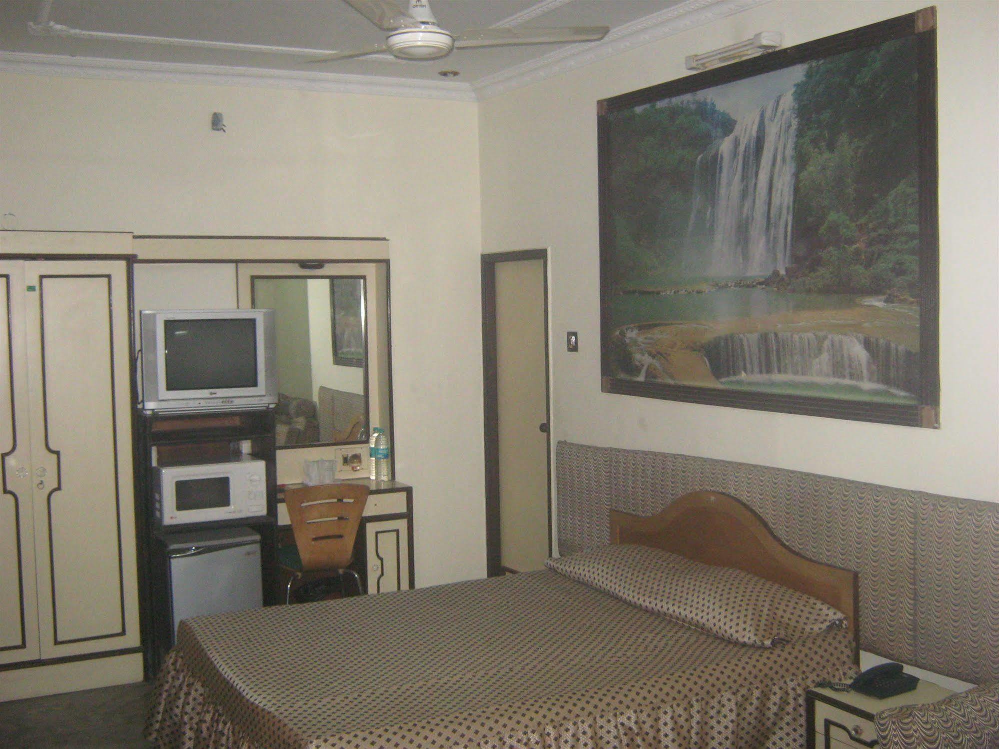 Shila International Hotel Kolkata Luaran gambar